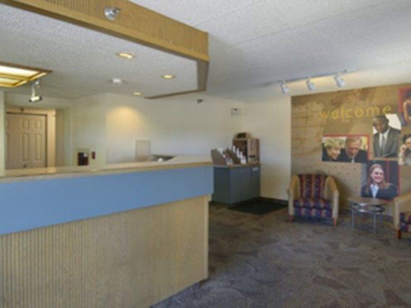 טאמפה Bay Inn On Busch מראה חיצוני תמונה